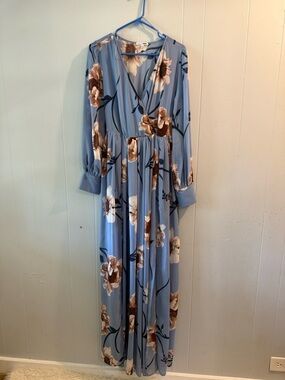 Fashion Nova Blue Floral V-Neck Dress